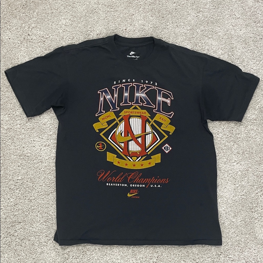 Nike Black and Red Graphic Men's Tee